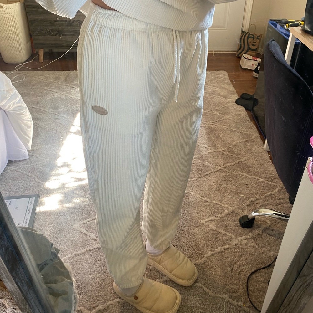 Sisters & Seekers White Sweatpants